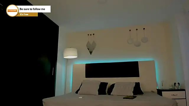 MattDevon online show from December 20, 2025, 4:26 am