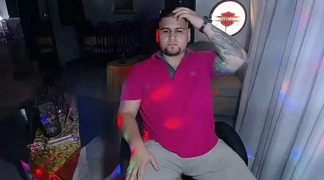 Snapshot of pitbullveryhot chatting on March 1, 2025, 4:58 am pitbullveryhot online show from March 1, 2025, 4:58 am