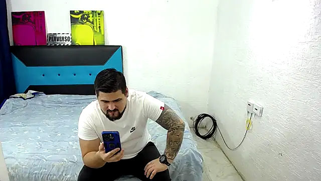 Snapshot of pitbullveryhot chatting on October 2, 2025, 12:58 am pitbullveryhot online show from October 2, 2025, 12:58 am