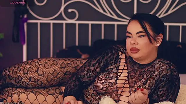 Snapshot of MissLilaa chatting on November 21, 2025, 4:28 pm MissLilaa online show from November 21, 2025, 4:28 pm