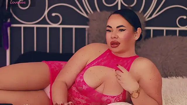 Snapshot of MissLilaa chatting on November 25, 2025, 4:18 pm MissLilaa online show from November 25, 2025, 4:18 pm