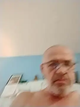 Snapshot of geilerschwanz64 chatting on November 11, 2025, 3:40 pm geilerschwanz64 online show from November 11, 2025, 3:40 pm