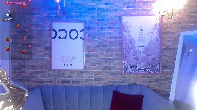 Snapshot of Kitty_fox_b chatting on March 19, 2025, 6:55 pm Kitty fox b online show from March 19, 2025, 6:55 pm