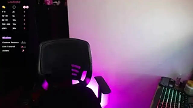 Snapshot of katianzayn chatting on November 13, 2025, 9:46 am katianzayn online show from November 13, 2025, 9:46 am