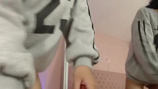 Snapshot of alice_sofia chatting on November 17, 2025, 1:26 pm alice sofia online show from November 17, 2025, 1:26 pm