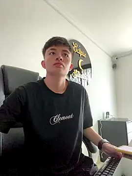 nico 18x online show from December 18, 2025, 8:12 pm