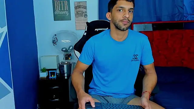 Snapshot of mike_shelby21 chatting on September 22, 2025, 1:11 am mike shelby21 online show from September 22, 2025, 1:11 am