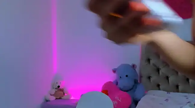 StassieBell online show from February 15, 2025, 4:25 am