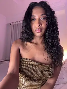 Snapshot of IamCrystal2 chatting on May 31, 2026, 10:54 pm IamCrystal2 online show from May 31, 2026, 10:54 pm