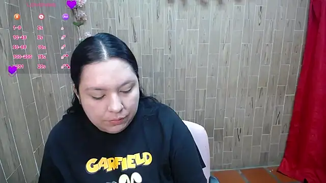 solyeria online show from October 18, 2025, 2:24 am