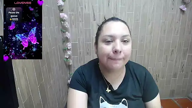 solyeria online show from March 9, 2025, 5:00 am