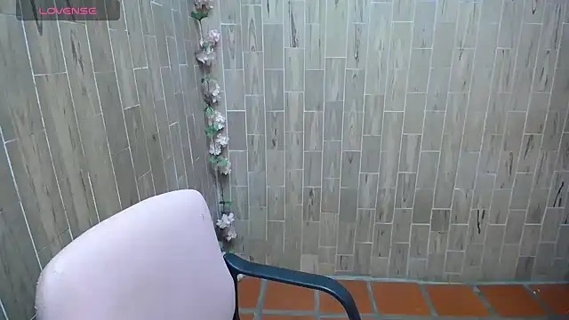 solyeria online show from October 11, 2025, 2:01 am