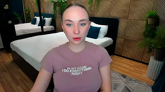 Snapshot of TrueReincarnation chatting on November 10, 2025, 4:23 pm TrueReincarnation online show from November 10, 2025, 4:23 pm