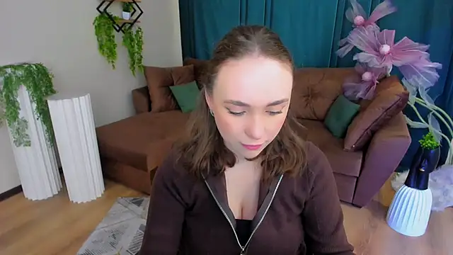 Snapshot of TrueReincarnation chatting on November 11, 2025, 4:02 pm TrueReincarnation online show from November 11, 2025, 4:02 pm