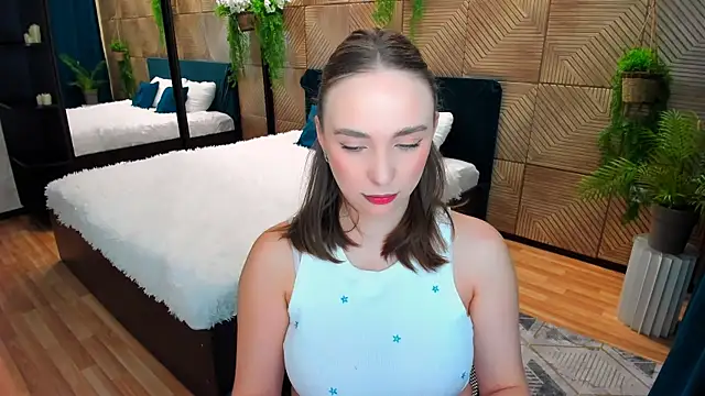 Snapshot of TrueReincarnation chatting on November 17, 2025, 4:11 pm TrueReincarnation online show from November 17, 2025, 4:11 pm