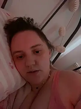 Snapshot of Lella_Ryann_ chatting on May 31, 2026, 1:28 pm Lella Ryann online show from May 31, 2026, 1:28 pm