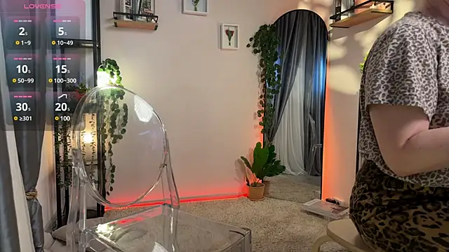 Lella Ryann  online show from March 8, 2025, 6:37 pm