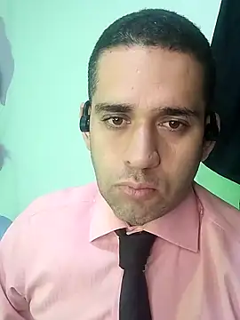 Snapshot of CRISTHIAN_GREY01 chatting on January 30, 2025, 6:32 pm CRISTHIAN GREY01 online show from January 30, 2025, 6:32 pm