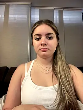 Snapshot of imlindapink chatting on September 24, 2025, 3:18 pm imlindapink online show from September 24, 2025, 3:18 pm