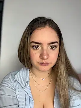 Snapshot of imlindapink chatting on November 28, 2025, 5:24 pm imlindapink online show from November 28, 2025, 5:24 pm