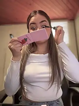 Snapshot of imlindapink chatting on October 30, 2025, 4:59 pm imlindapink online show from October 30, 2025, 4:59 pm