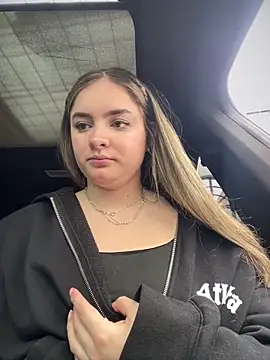 Snapshot of imlindapink chatting on September 9, 2025, 4:49 pm imlindapink online show from September 9, 2025, 4:49 pm