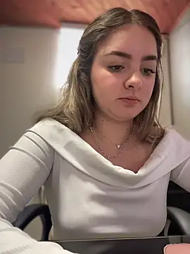 Snapshot of imlindapink chatting on November 10, 2025, 5:29 pm imlindapink online show from November 10, 2025, 5:29 pm