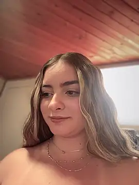 Snapshot of imlindapink chatting on October 24, 2025, 5:34 pm imlindapink online show from October 24, 2025, 5:34 pm