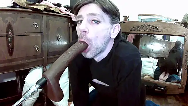 Snapshot of MaxJr8008 chatting on February 24, 2026, 10:38 am MaxJr8008 online show from February 24, 2026, 10:38 am