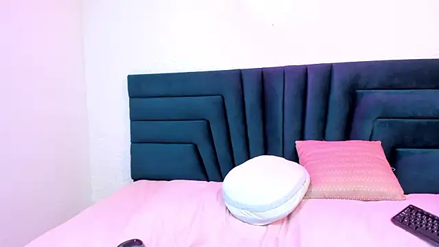 LisaWhite  online show from January 13, 2025, 12:41 am