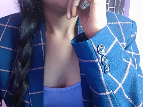 Hot mahak05 online show from December 4, 2024, 8:39 am