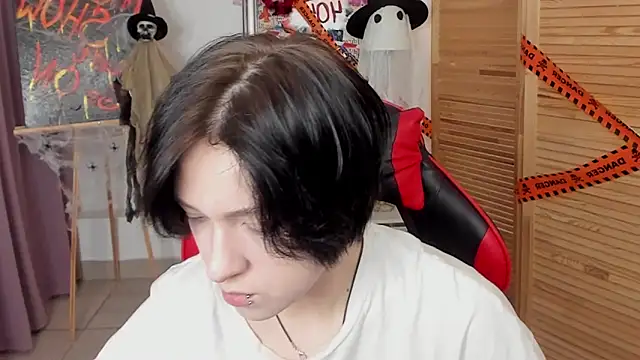 Snapshot of fiamoory chatting on October 29, 2025, 12:53 am fiamoory online show from October 29, 2025, 12:53 am