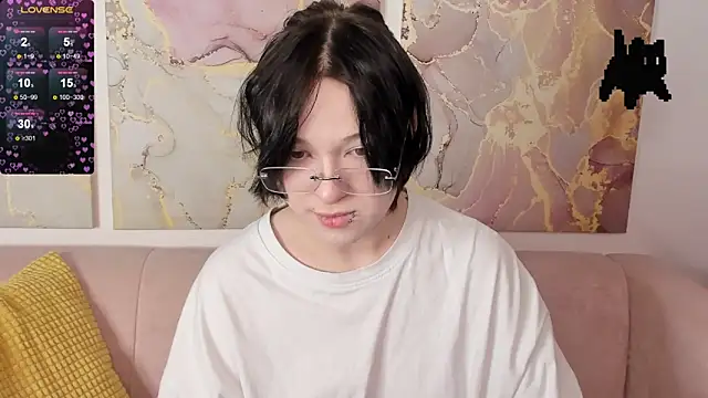 Snapshot of fiamoory chatting on March 4, 2026, 1:13 am fiamoory online show from March 4, 2026, 1:13 am