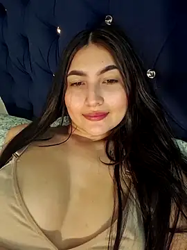 zamanthapalmer1 online show from February 16, 2026, 2:32 am