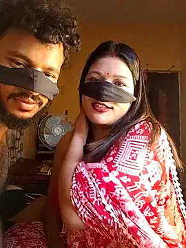 Snapshot of Radhikadavi879 chatting on October 18, 2025, 4:36 am Radhikadavi879 online show from October 18, 2025, 4:36 am