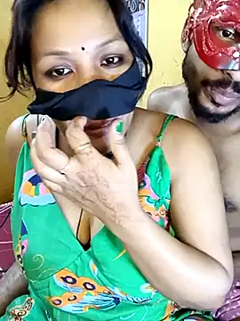 Snapshot of Radhikadavi879 chatting on March 18, 2025, 7:55 pm Radhikadavi879 online show from March 18, 2025, 7:55 pm