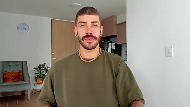 Guyinthemountain online show from January 6, 2025, 12:46 pm