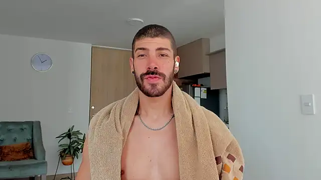 Guyinthemountain online show from January 22, 2025, 3:07 pm