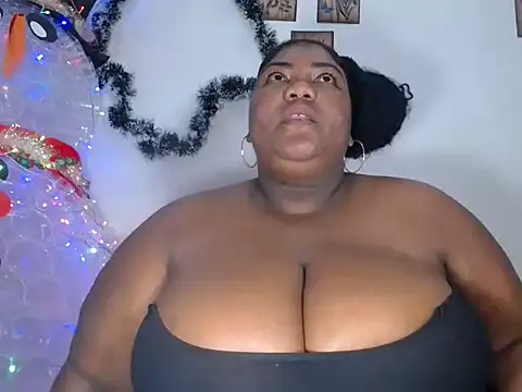 Snapshot of bustyboobsperver chatting on December 17, 2024, 12:45 am bustyboobsperver online show from December 17, 2024, 12:45 am