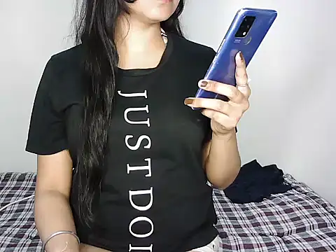 DILRUBA-JAN online show from March 17, 2025, 4:54 pm