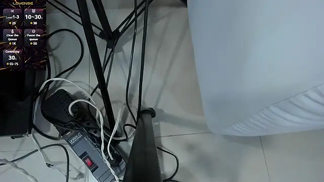 TOWERS21  online show from February 14, 2025, 2:07 am