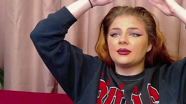 SophieRossie online show from December 10, 2024, 5:50 am