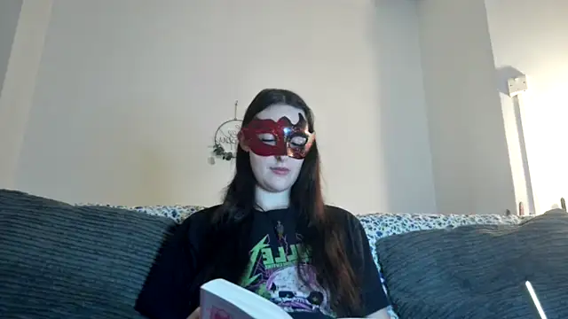 Snapshot of LexiSnowUK chatting on December 15, 2025, 9:26 am LexiSnowUK online show from December 15, 2025, 9:26 am