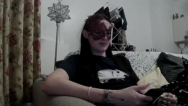 LexiSnowUK online show from March 16, 2026, 10:01 pm