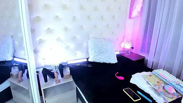 Snapshot of _jade_white_ chatting on February 25, 2025, 12:38 pm jade white online show from February 25, 2025, 12:38 pm