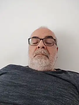 Satiro Sevilla online show from March 25, 2026, 4:06 pm