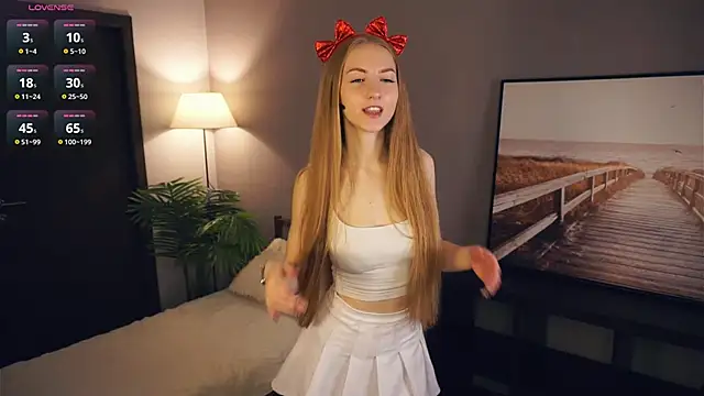 EsmaCarll online show from December 20, 2025, 8:22 pm