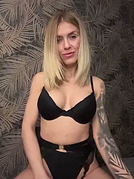 BlueEyesCarole online show from March 14, 2025, 6:07 pm