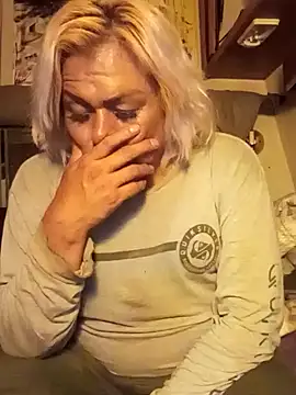 HoneyBdaQueen online show from September 28, 2025, 3:35 am