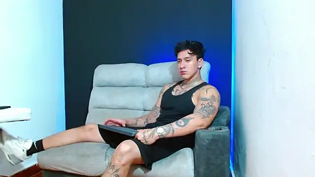 JUSTIN FULLER1 online show from June 6, 2026, 2:06 am